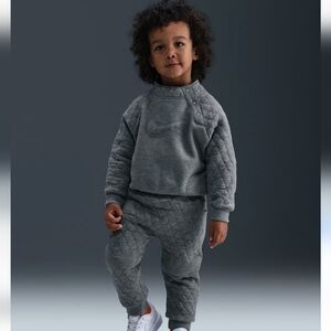 Nike 2pc Set infant Quilted Jogger Set